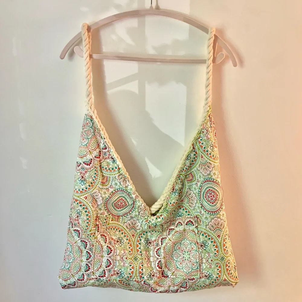 Reversible Crochet Bag - Picture 4 of 7